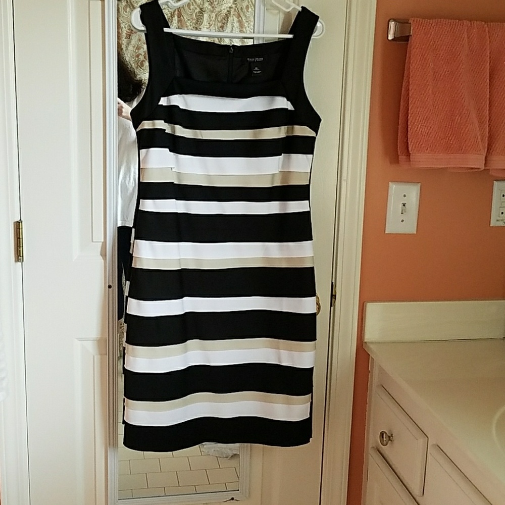 White House Black Market semi formal dress