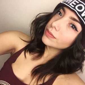 Meet your Posher, Jasmine