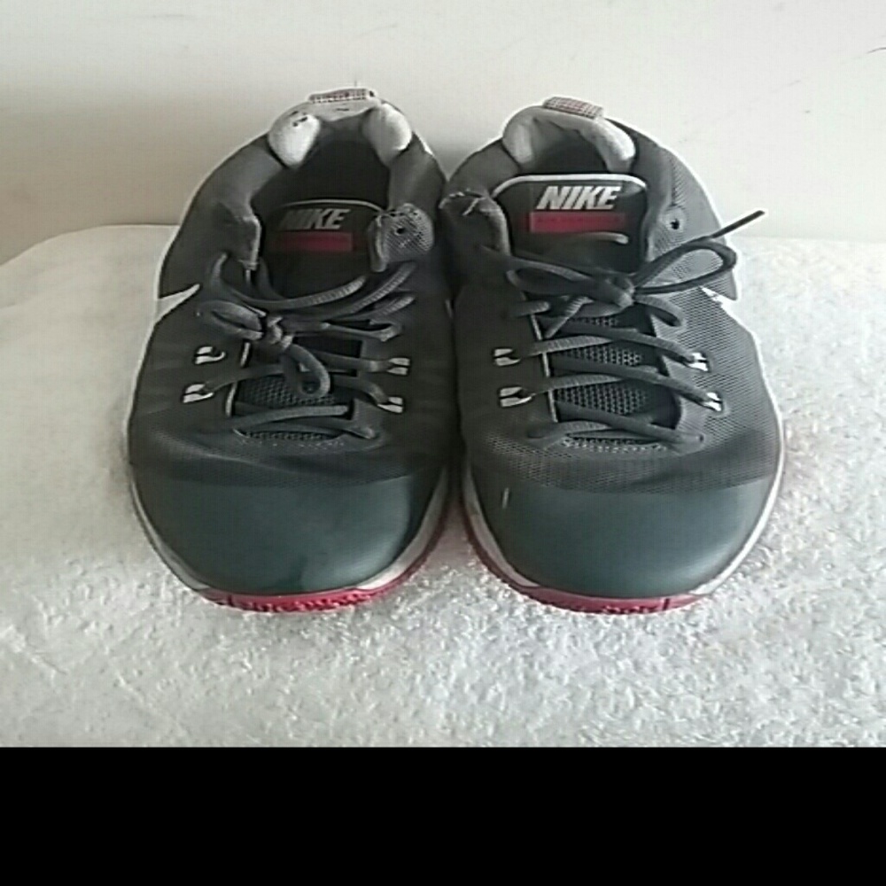 NIKEAR VERSITILE SNEAKERS SPORT SHOES MEN BOYS