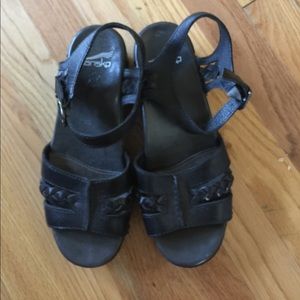 Dansko sandal clogs. Shoe states size 39