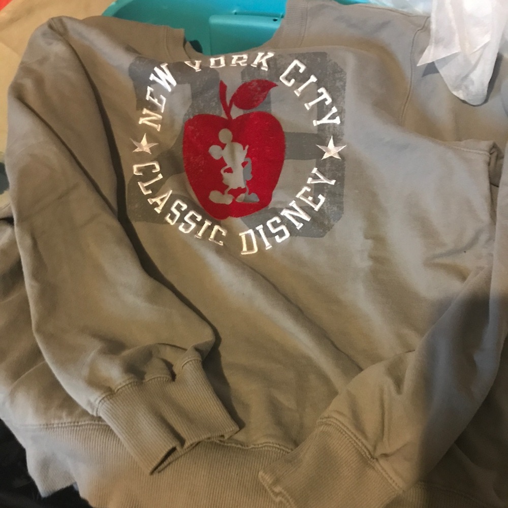 Disney New York Mickey Mouse sweater