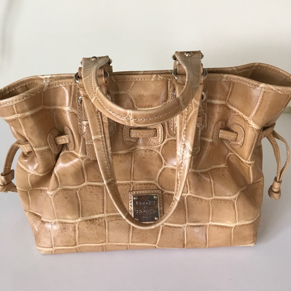Dooney & Bourke bag