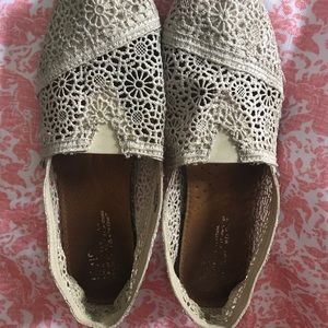TOMS - Size 9
