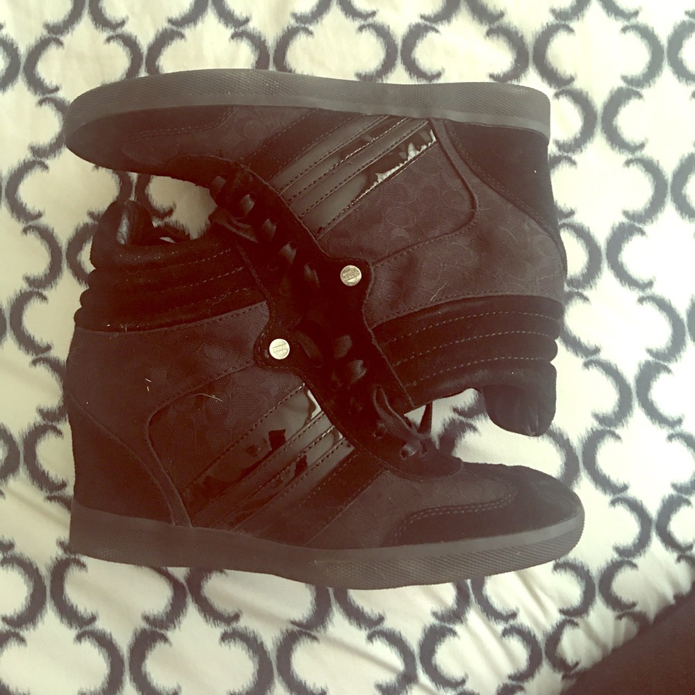 Women's wedge heel tennis shoes