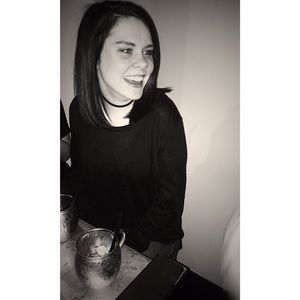 Meet your Posher, Amanda