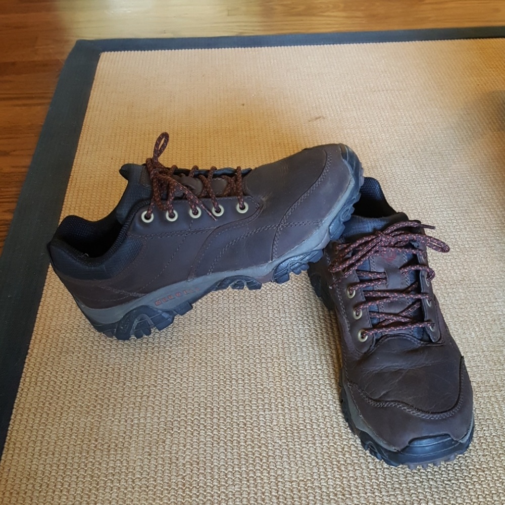 Hiking shoes