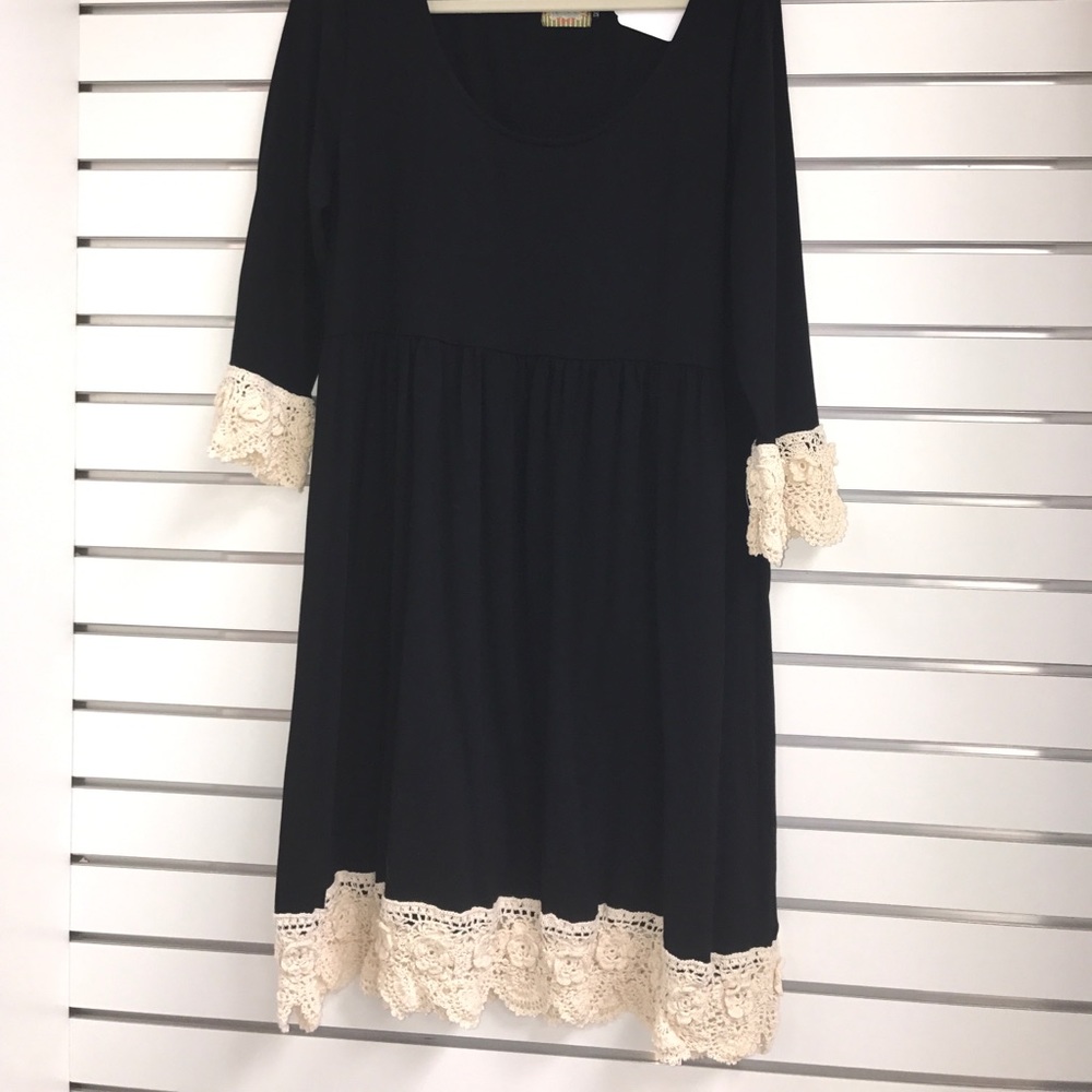 Adorable tunic dress or top