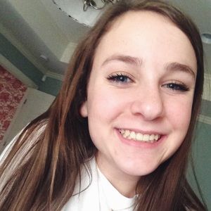 Meet your Posher, Avery