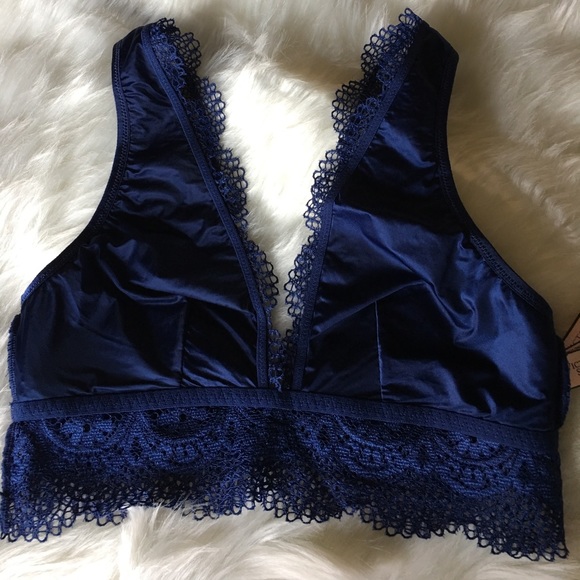 🆕Victoria's Secret Deep V Crop Bralette - Picture 4 of 6