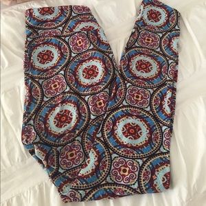 LuLaRoe Medallion Print Leggings OS