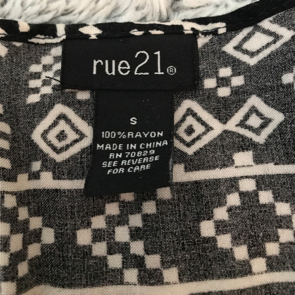 Tank top Rue 21 - Picture 2 of 2