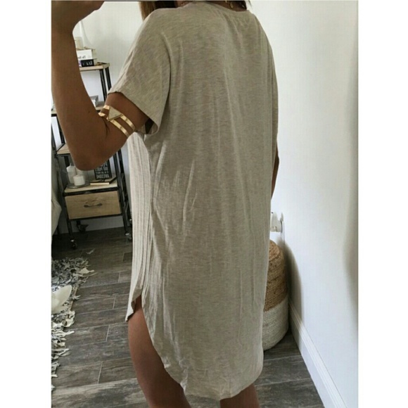 🎈SALE 🎈  🌿 CURVED HEM T-SHIRT DRESS🌿 - Picture 3 of 6