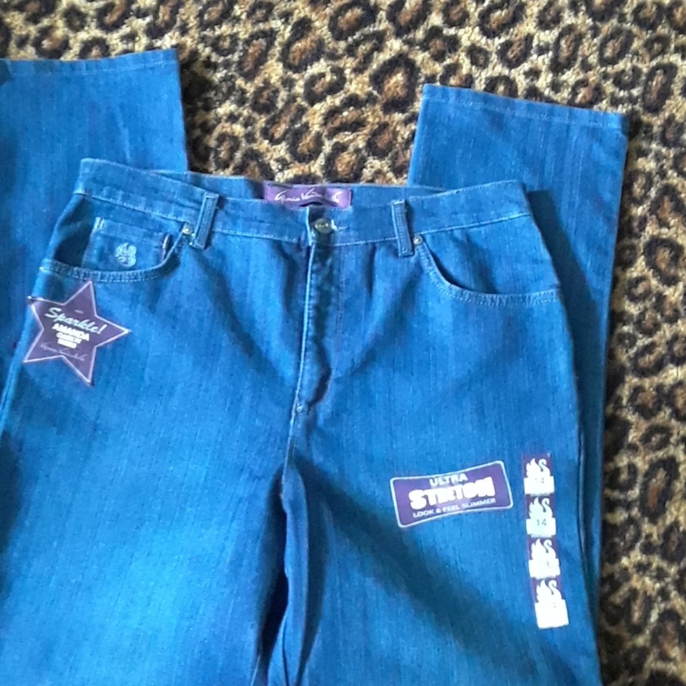 NWOT jeans