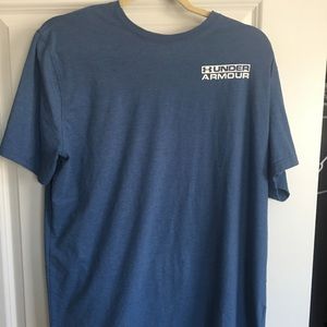 Men's charged Cotten Under Armour shirt.