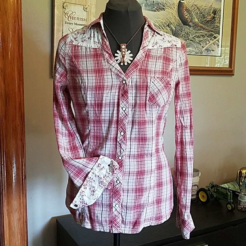 Cute Western Top!