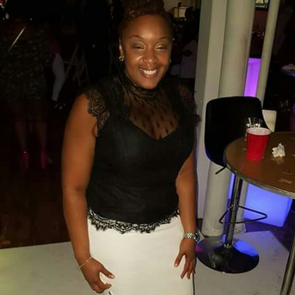 Meet your Posher, Tawana - Picture 2 of 4