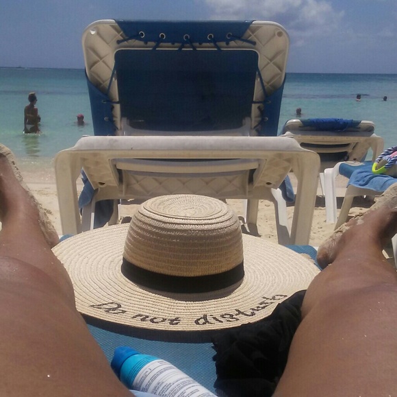 Meet your Posher, Tawana - Picture 4 of 4