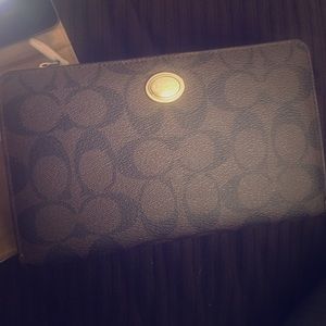 Coach wallet