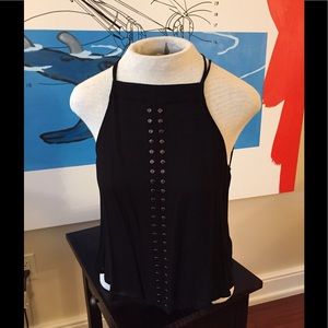 Great little black top!