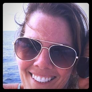 Meet your Posher, Lee