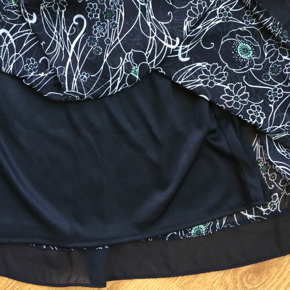 Black and White Floral Skirt - Picture 5 of 5