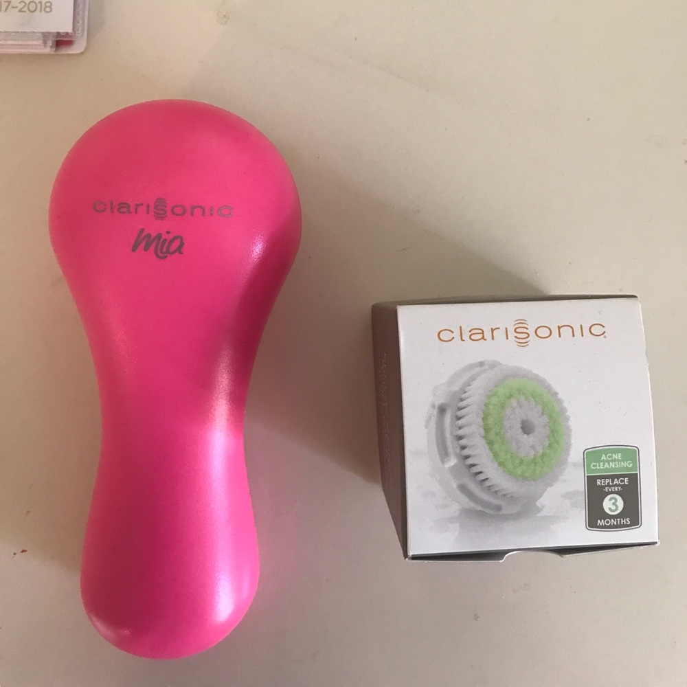 Clearsonic MIA with two unused brush heads&charger