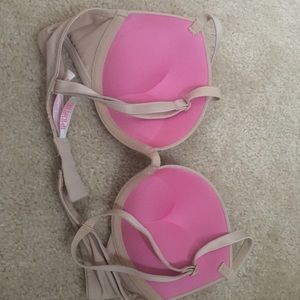 GUC Victoria's Secret Pink wear everywhere 32A bra