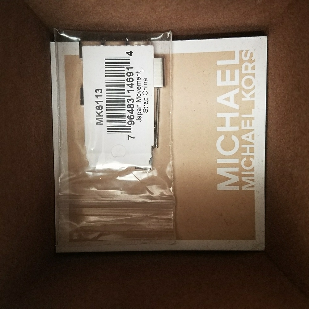 Michael Kors Watch - Picture 4 of 5