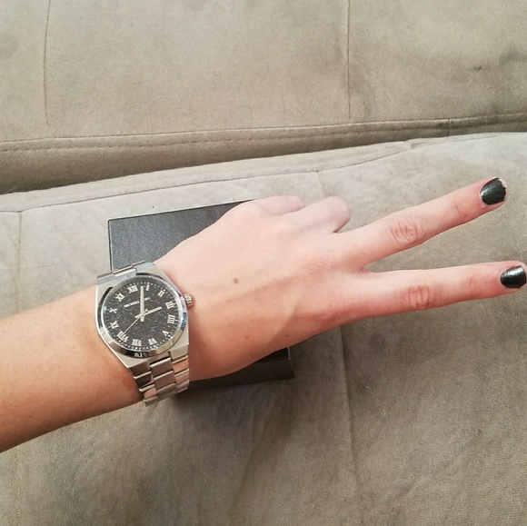 Michael Kors Watch - Picture 5 of 5