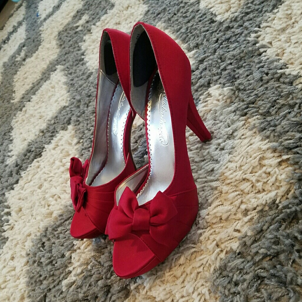 David's Bridal Heels 6