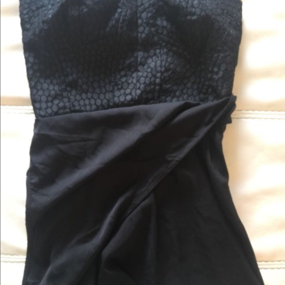6 SHOREROAD DRESS - Picture 4 of 8