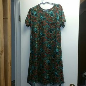 EUC LULAROE MEDIUM CARLY