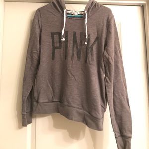 Grey Victoria Secret PINK hooded sweatshirt! 👌🏽