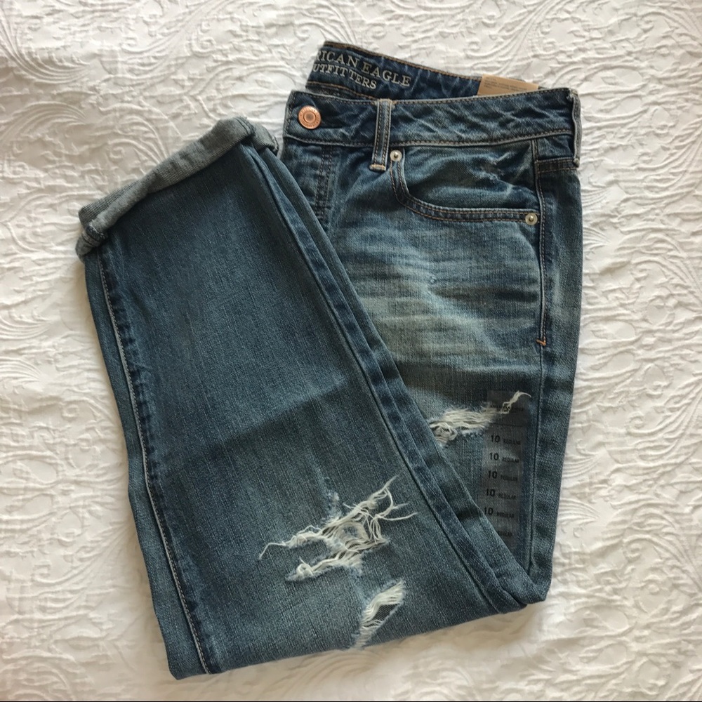 American Eagle Distressed Jeans