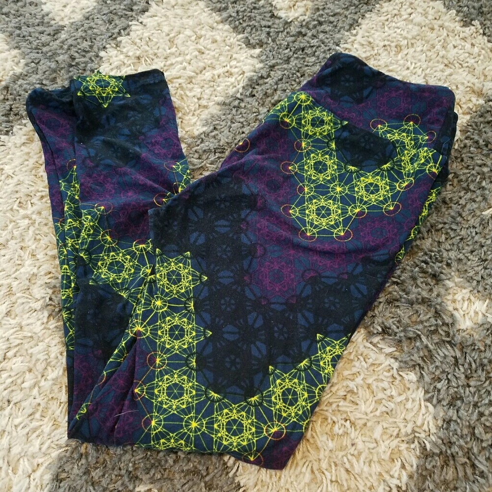 OS Lularoe geometric leggings