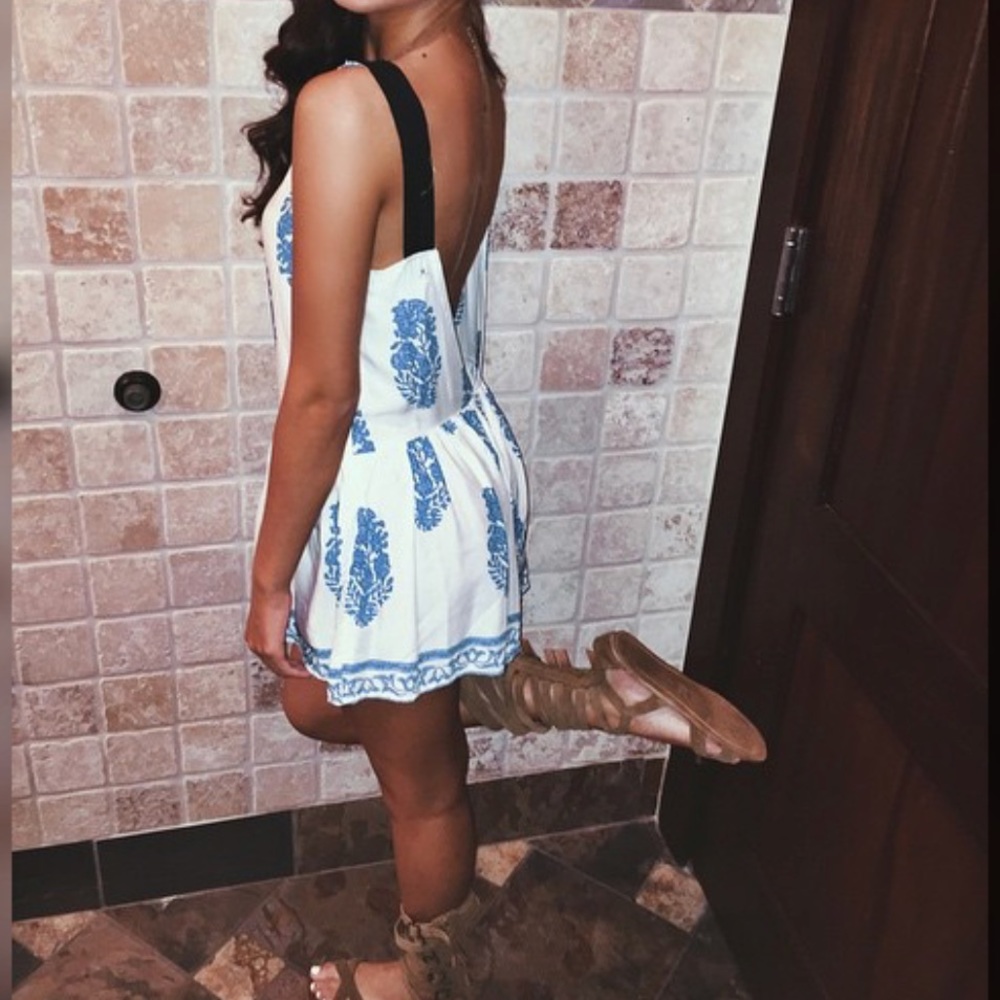 LF Blue and White Patterned Romper Size Small