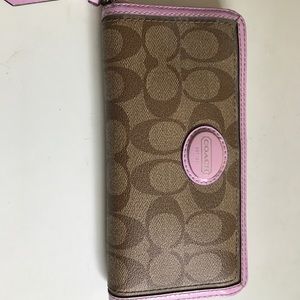 Coach zip wallet