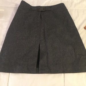 Cute slitted skirt