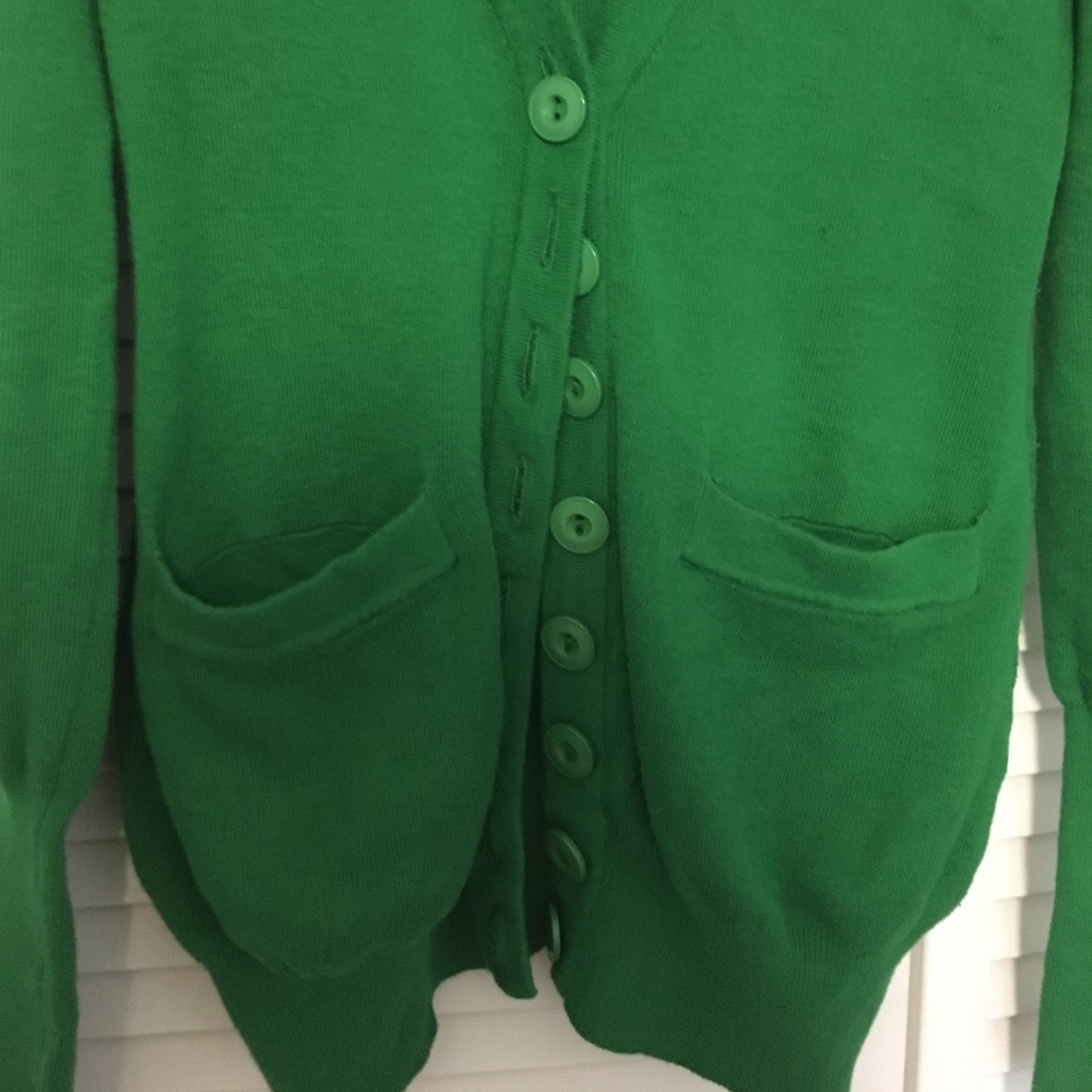 Cardigan - Picture 2 of 4