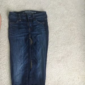 american eagle super super stretch dark jeans!!