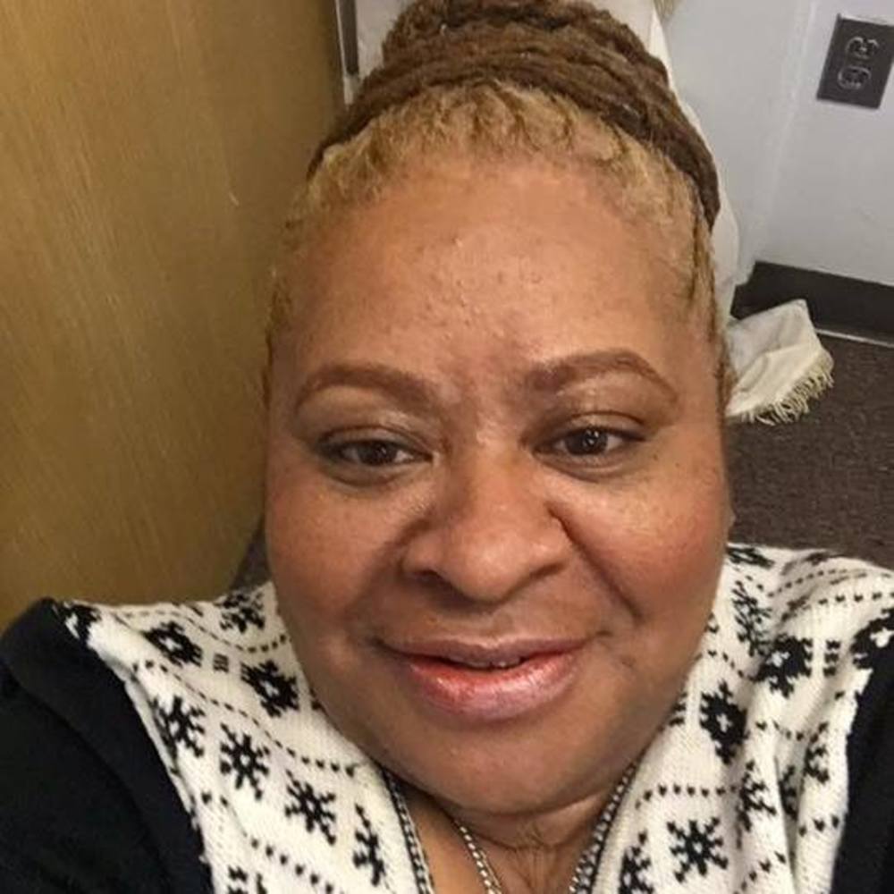 Meet your Posher, Paula