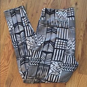 LuLaRoe TC leggings NWOT