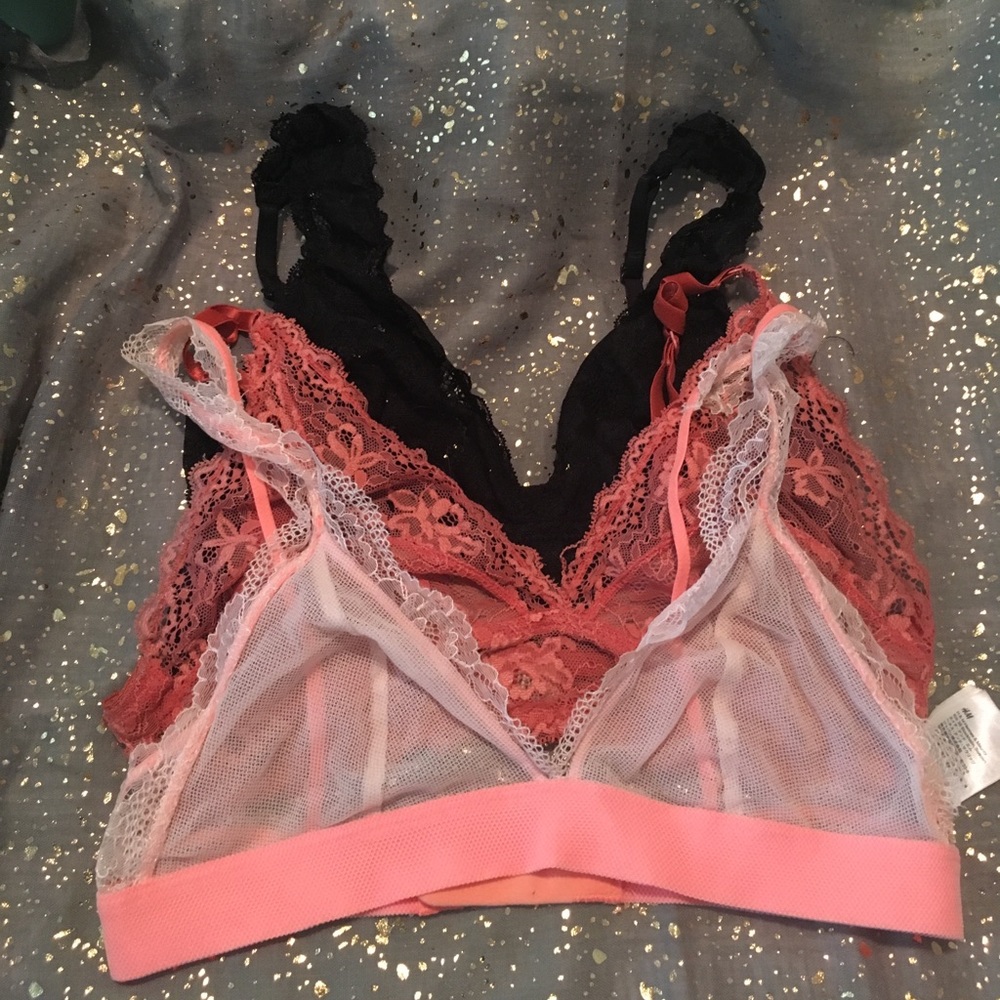 Lacy soft bra mini-haul