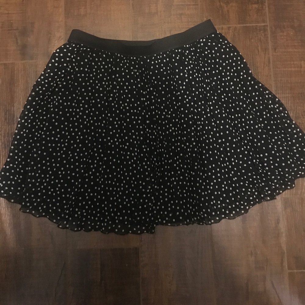 HM black with white polka dot skirt