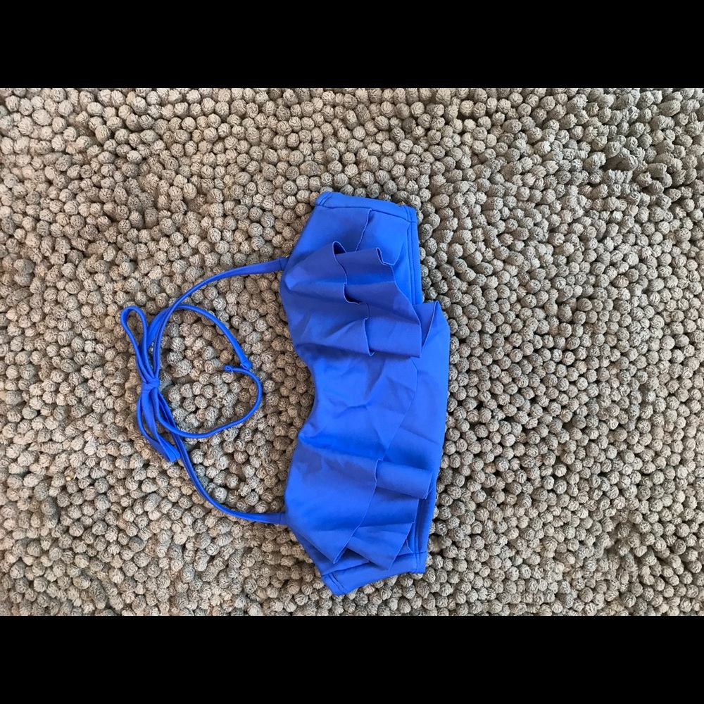 Size M target bathing suite top