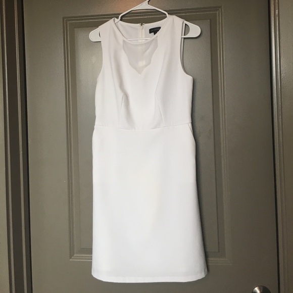 White dress - Picture 1 of 1
