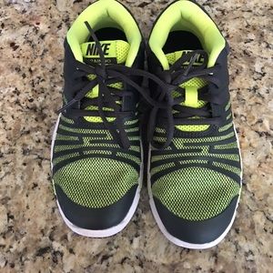 Boys Nike training athletic shoes