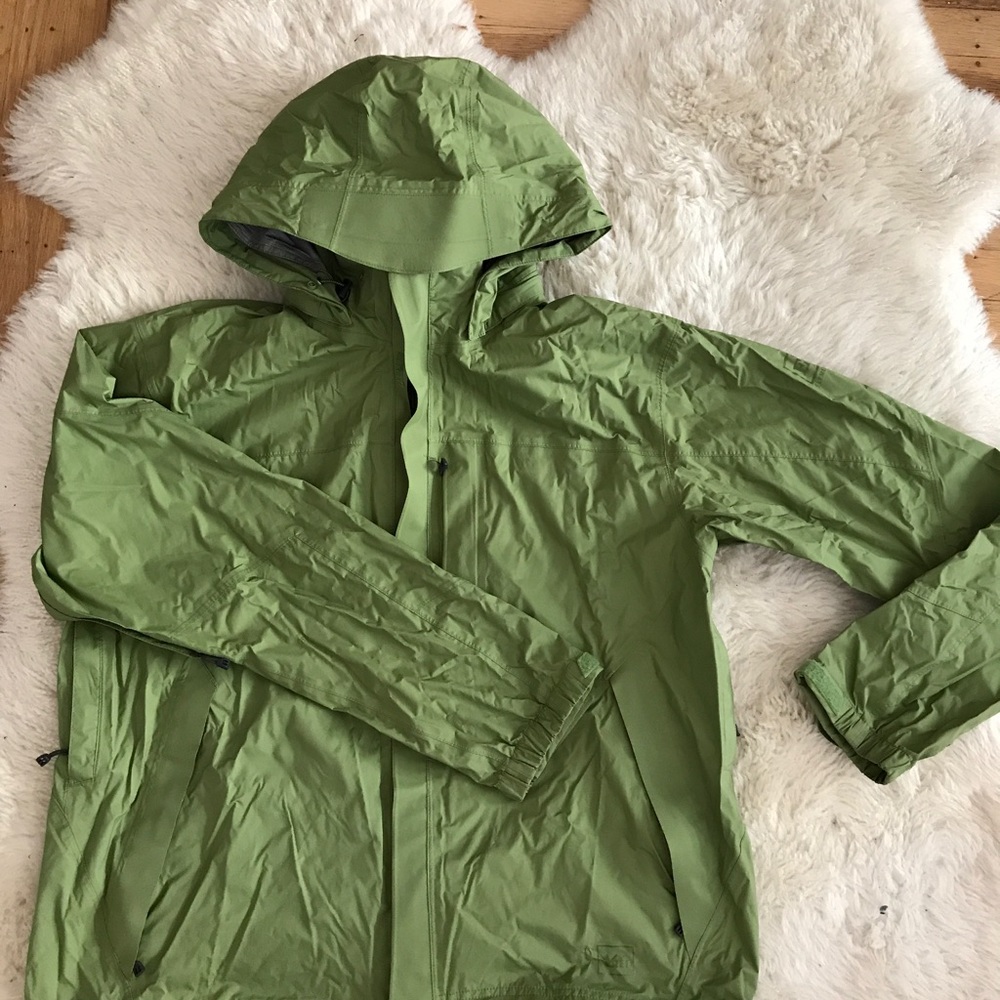 REI men's rain jacket // perfect condition