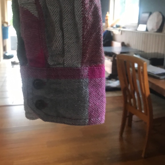 Flannel - Picture 4 of 5