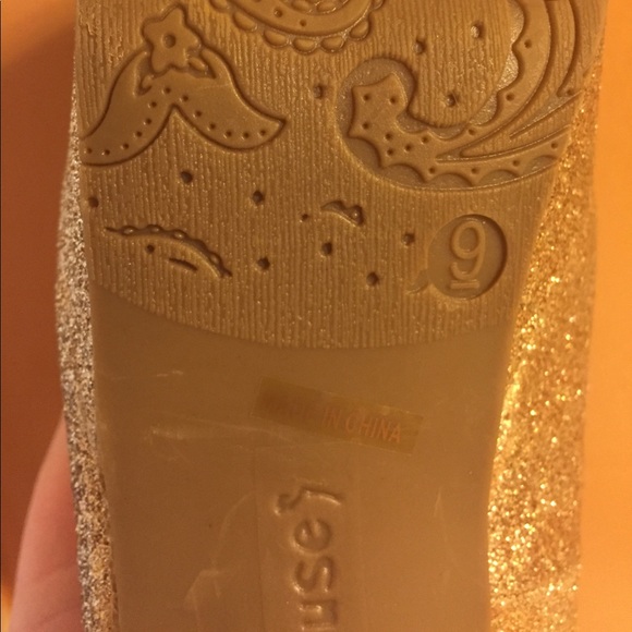 High Heels - Picture 4 of 4